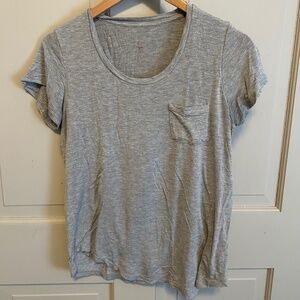 Kindred Bravely Everyday Maternity & Nursing T-Shirt Size XS
